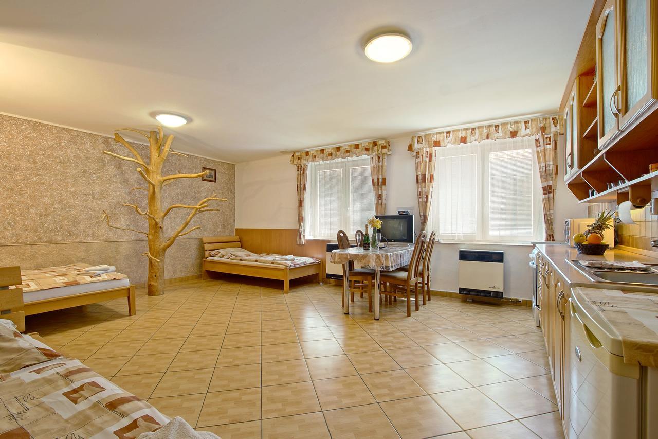 Penzion U Paroháče Prostějov Esterno foto